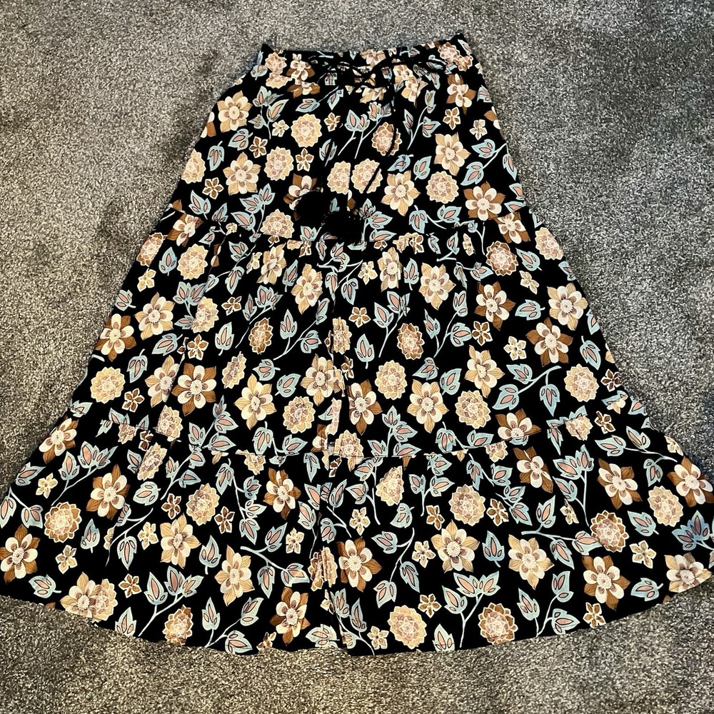 Goldenpoint Italy Size 12 Women's Black Floral Feminine Boho Maxi Skirt Beachy